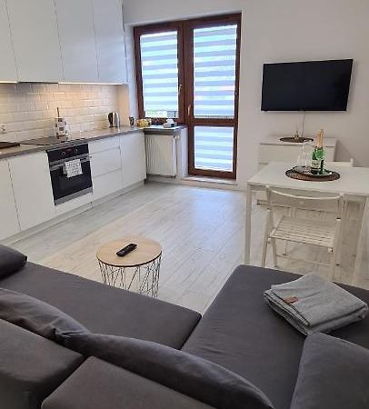 44 - Apartamenty Siedlce - Nowy Apartament W Centrum Przy Ul Czerwonego Krzyza المظهر الخارجي الصورة