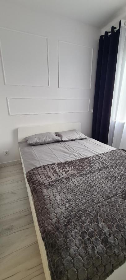 44 - Apartamenty Siedlce - Nowy Apartament W Centrum Przy Ul Czerwonego Krzyza المظهر الخارجي الصورة