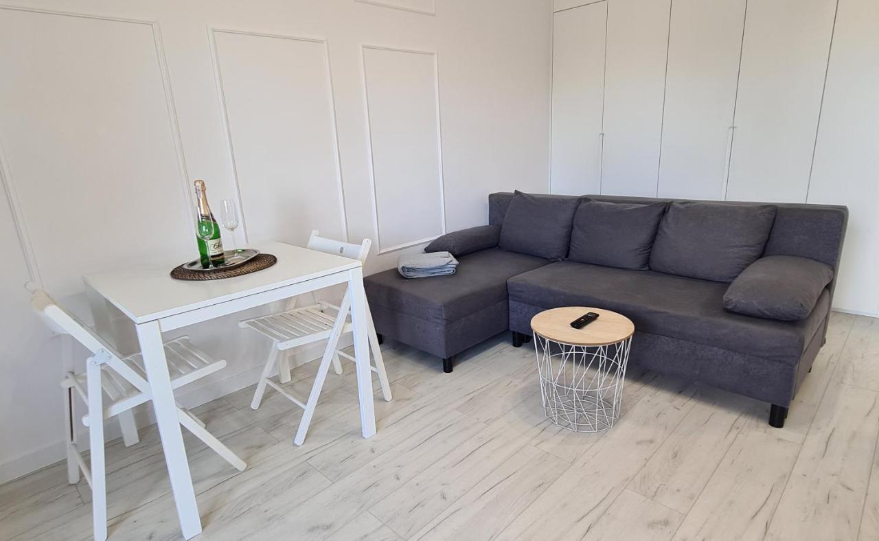 44 - Apartamenty Siedlce - Nowy Apartament W Centrum Przy Ul Czerwonego Krzyza المظهر الخارجي الصورة