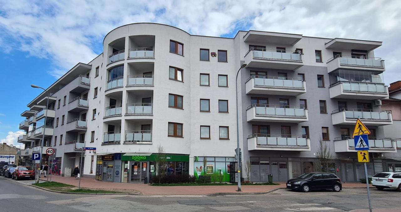 44 - Apartamenty Siedlce - Nowy Apartament W Centrum Przy Ul Czerwonego Krzyza المظهر الخارجي الصورة