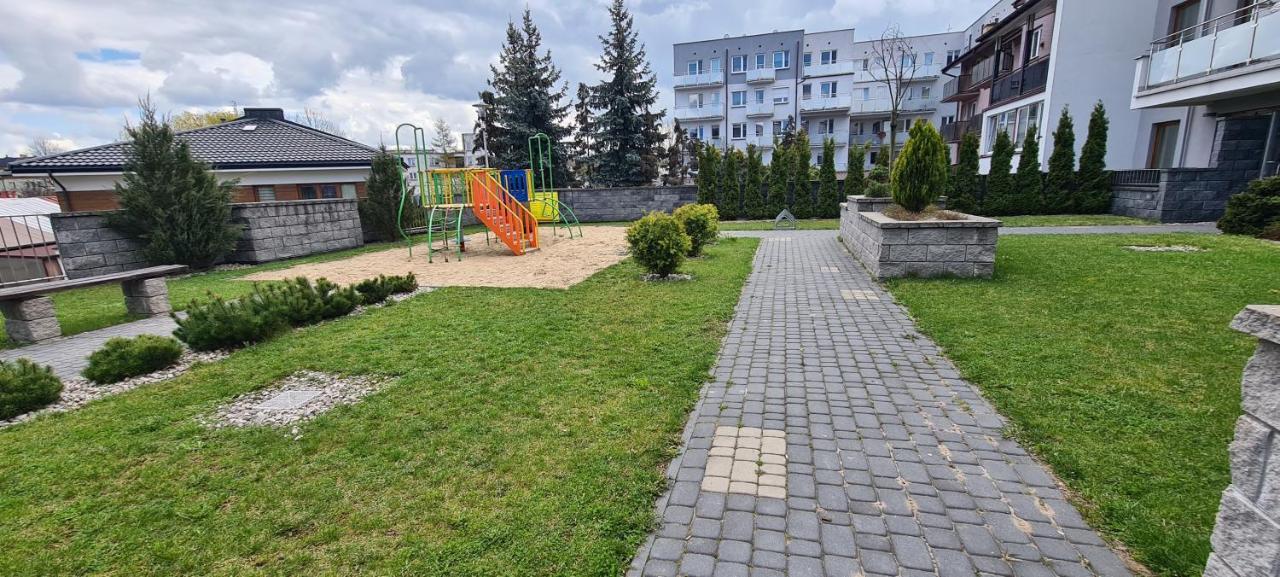 44 - Apartamenty Siedlce - Nowy Apartament W Centrum Przy Ul Czerwonego Krzyza المظهر الخارجي الصورة